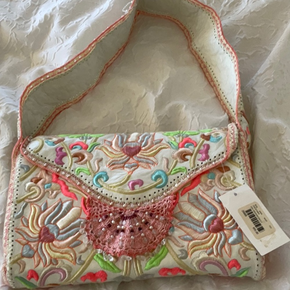 NWT CHARLOTTE RONSON PURSE LEATHER AND EMBROIDERY COLORS ARE LIGHTER THAN PIX